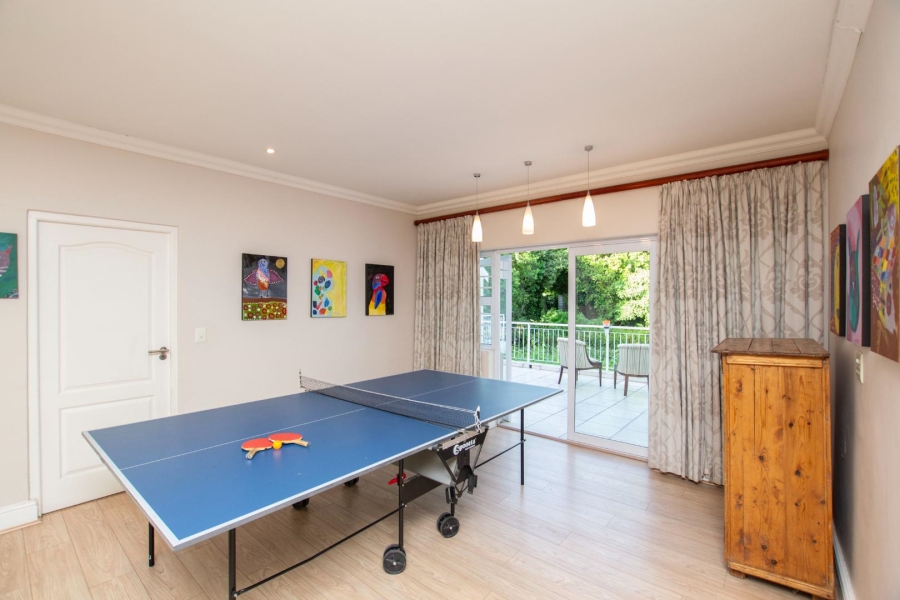 4 Bedroom Property for Sale in Uniepark Western Cape